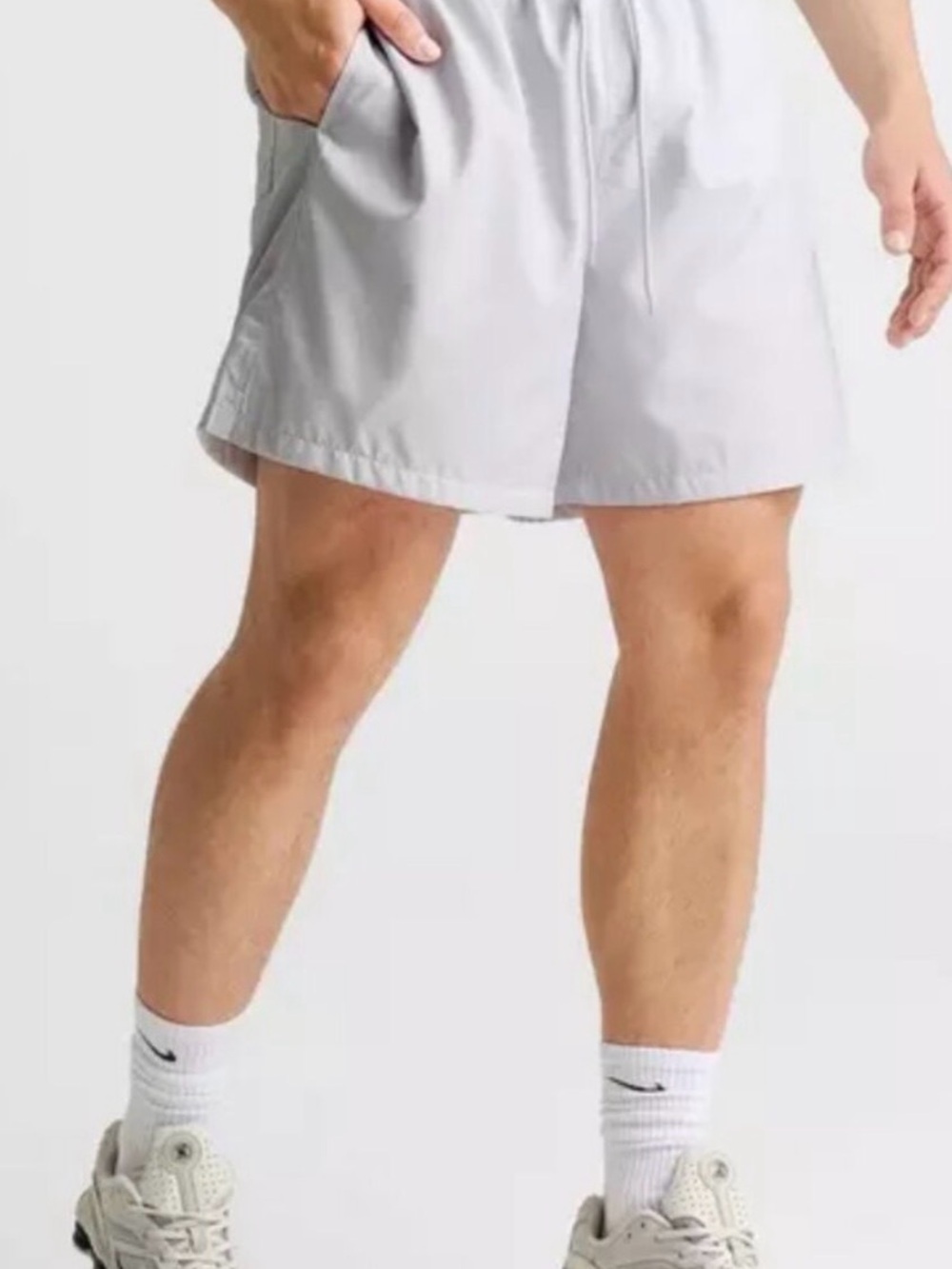 Men’s Nike Standard Fit Performance Shorts Ice Grey Size Small